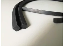 Cordon en caoutchouc EPDM mousse carré autoadhésif