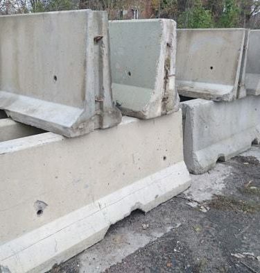 Concrete barrier